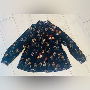 Blouse, size small